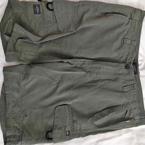 Men’s Quicksilver shorts size 32